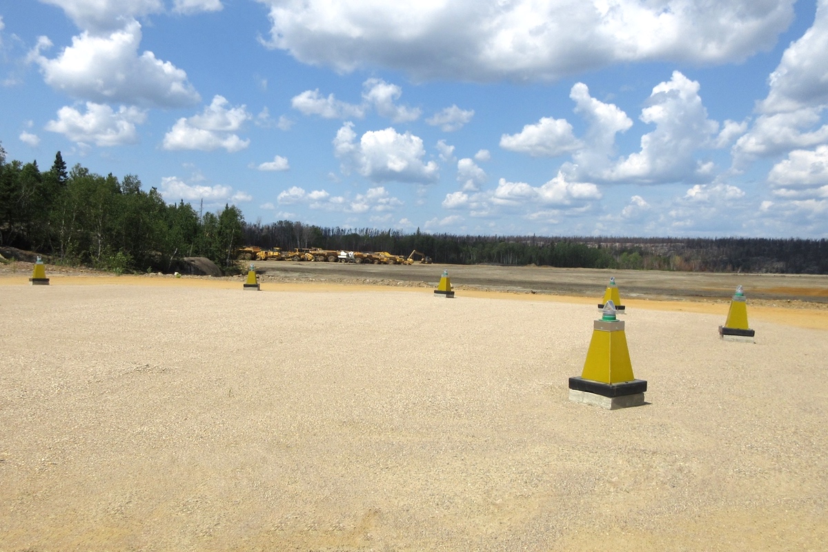 Reflective-Helipad-Marking-System-Operating-Aviation-Renewables