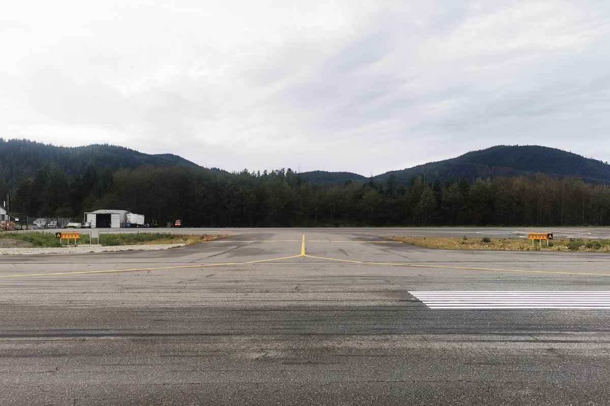 Airfield Signage-solar-airport-lighting-1