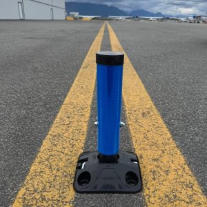 Reflective, frangible taxiway marker for unlighted taxiways and aprons — ICAO/FAA-compliant.
